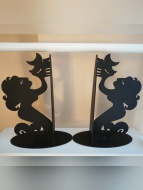 Siren Bookends